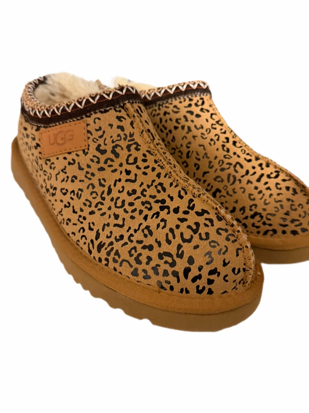 UGG Womens Speckled Slippers Size 39/8.5 Flawless and fluffy ❤️